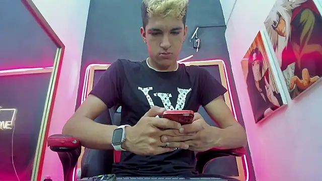 Snapshot of Stiben_boy chatting on 3, 10, 2025 Stiben boy online show from 3, 10, 2025