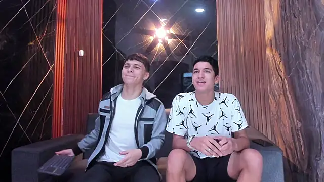 Snapshot of Stiben_boy chatting on 17, 10, 2025 Stiben boy online show from 17, 10, 2025