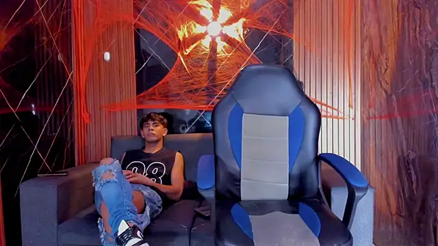 Snapshot of Stiben_boy chatting on 31, 10, 2025 Stiben boy online show from 31, 10, 2025