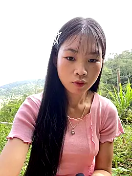 Snapshot of -mayhan11 chatting on 10, 10, 2025 -mayhan11 online show from 10, 10, 2025