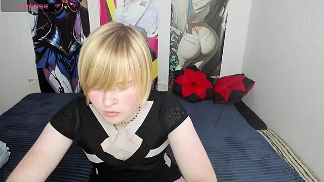 Cattie w  online show from 28, 10, 2025