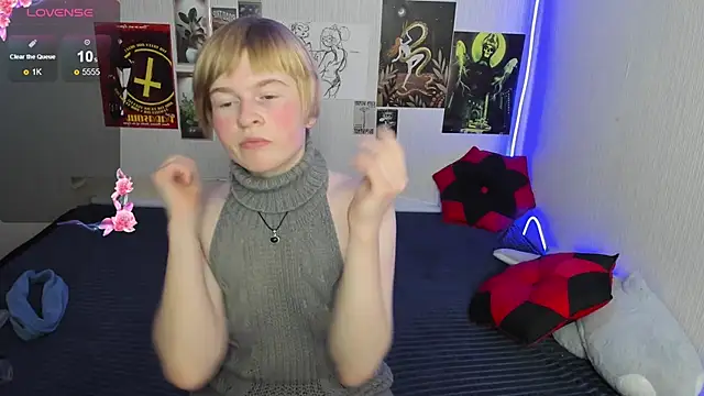 Cattie w  online show from 20, 12, 2025