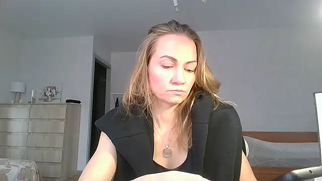 Thavione online show from 11, 2, 2026