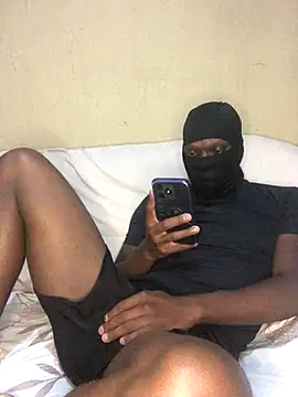 Snapshot of Swazibigmachine chatting on 14, 12, 2025 Swazibigmachine online show from 14, 12, 2025