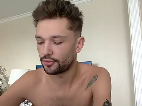 Snapshot of babykriss chatting on 1, 10, 2025 babykriss online show from 1, 10, 2025