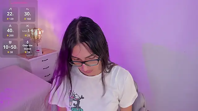 Snapshot of cherrylady_02 chatting on 5, 11, 2025 cherrylady 02 online show from 5, 11, 2025