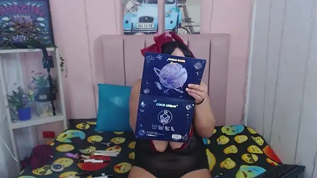 Cassie Lane online show from 6, 11, 2025