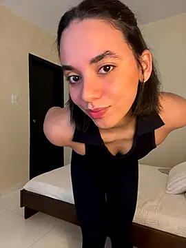 Capricho 01 online show from 20, 10, 2025