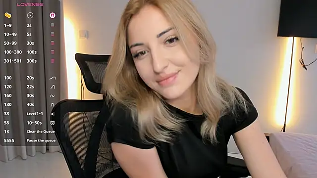 AmyVilvet  online show from 19, 4, 2026