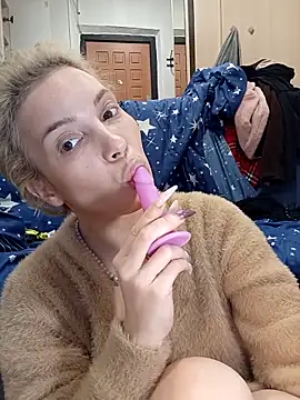 Conny Shellie online show from 22, 11, 2025