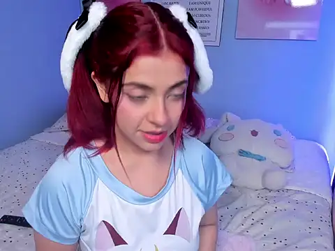 KathiaSaenz  online show from 8, 11, 2025