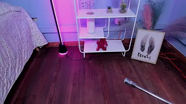 KathiaSaenz  online show from 3, 12, 2025