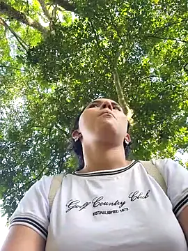 Snapshot of _TOMOE chatting on 28, 9, 2025 TOMOE online show from 28, 9, 2025