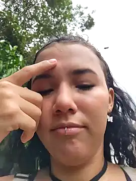 Snapshot of _TOMOE chatting on 4, 10, 2025 TOMOE online show from 4, 10, 2025