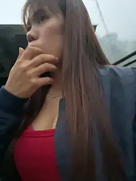 Snapshot of nhinhi-sexy chatting on 10, 11, 2025 nhinhi-sexy online show from 10, 11, 2025