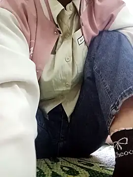 Snapshot of nhinhi-sexy chatting on 19, 11, 2025 nhinhi-sexy online show from 19, 11, 2025