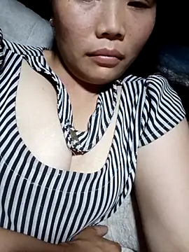 bree-zz online show from 23, 2, 2026