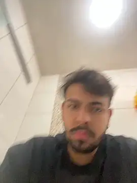 Snapshot of artzin2334 chatting on 27, 9, 2025 artzin2334 online show from 27, 9, 2025