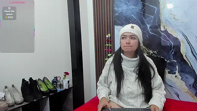 Snapshot of angelinee39 chatting on 24, 10, 2025 angelinee39 online show from 24, 10, 2025