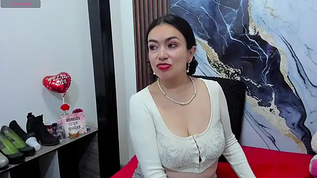 Snapshot of angelinee39 chatting on 18, 11, 2025 angelinee39 online show from 18, 11, 2025