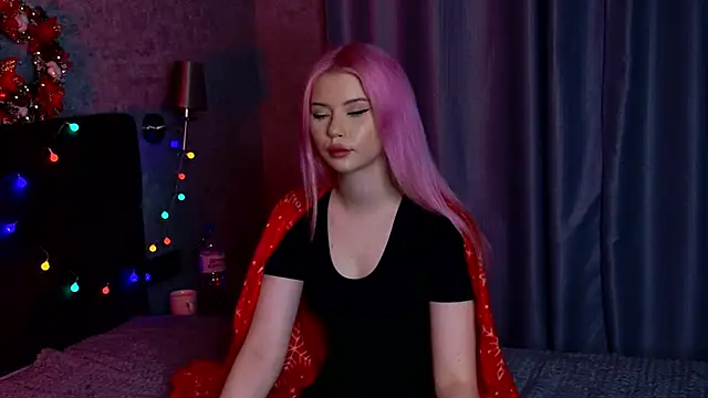 Snapshot of AshleyNikoo chatting on 14, 12, 2025 AshleyNikoo online show from 14, 12, 2025