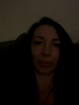 Snapshot of ViollaXlove chatting on 3, 10, 2025 ViollaXlove online show from 3, 10, 2025