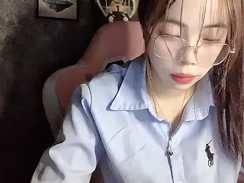 Ellie039 online show from 4, 10, 2025