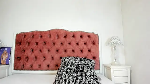 hannarose1208 online show from 5, 12, 2025