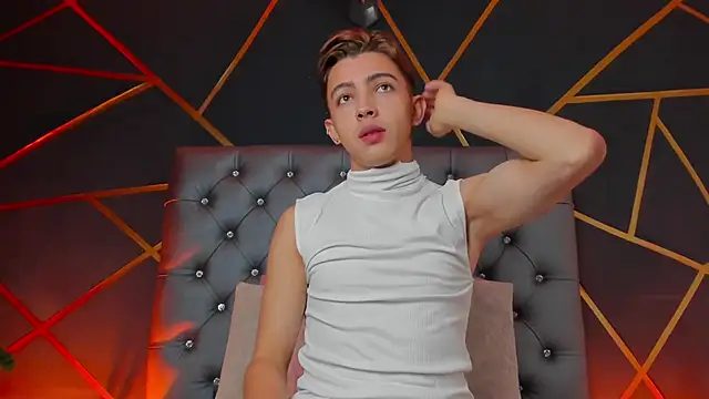 Lian Miller1  online show from 15, 11, 2025