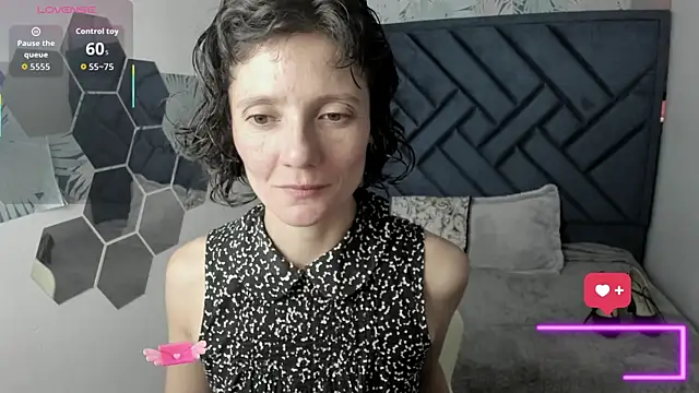 Snapshot of Valery_More__ chatting on 22, 12, 2025 Valery More online show from 22, 12, 2025