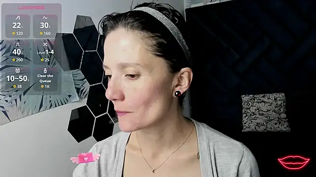 Snapshot of Valery_More__ chatting on 9, 1, 2026 Valery More online show from 9, 1, 2026