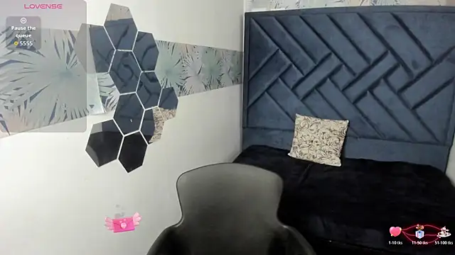 Snapshot of Valery_More__ chatting on 13, 1, 2026 Valery More online show from 13, 1, 2026