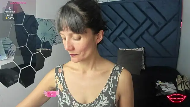 Snapshot of Valery_More__ chatting on 14, 1, 2026 Valery More online show from 14, 1, 2026