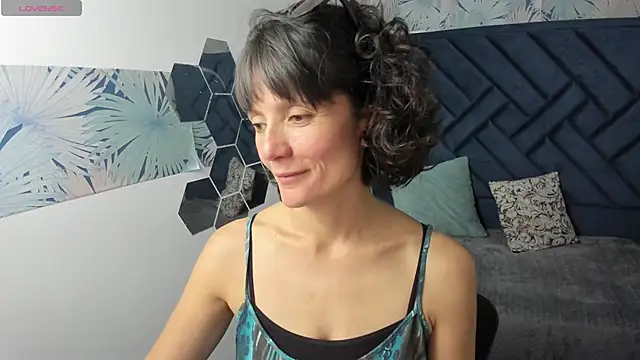 Snapshot of Valery_More__ chatting on 8, 2, 2026 Valery More online show from 8, 2, 2026
