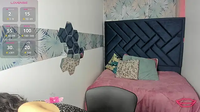 Snapshot of Valery_More__ chatting on 17, 2, 2026 Valery More online show from 17, 2, 2026