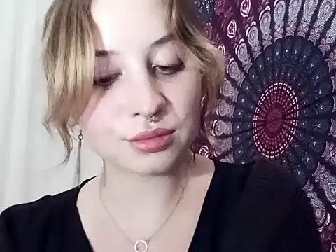 Snapshot of AdalynKiss chatting on 17, 10, 2025 AdalynKiss online show from 17, 10, 2025