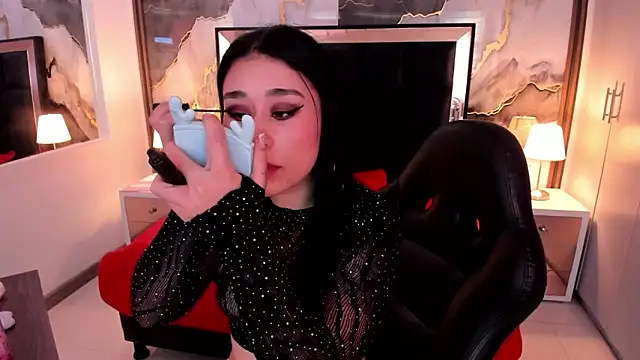 SusanVilla online show from 2, 12, 2025