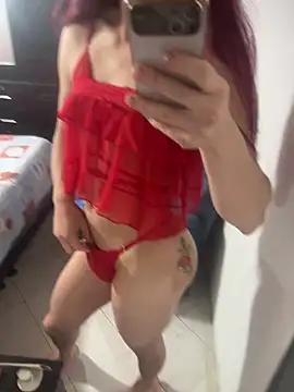 Snapshot of NICOLLE__12 chatting on 4, 10, 2025 NICOLLE 12 online show from 4, 10, 2025