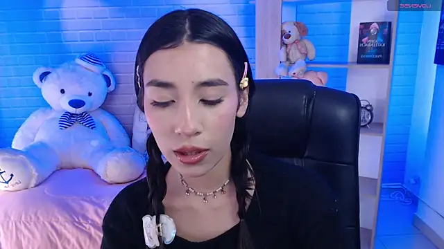 Snapshot of koyuki_san chatting on 29, 10, 2025 koyuki san online show from 29, 10, 2025