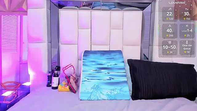 violet milleer online show from 17, 3, 2026