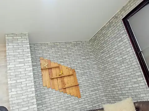 Snapshot of Alisonn_Doll chatting on 8, 11, 2025 Alisonn Doll online show from 8, 11, 2025