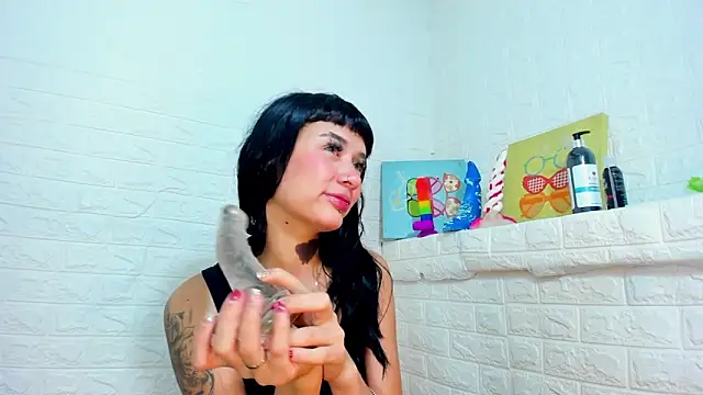 Snapshot of MelanyHarrysHH chatting on 13, 10, 2025 MelanyHarrysHH online show from 13, 10, 2025