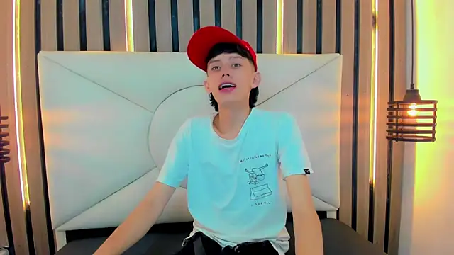 thaigo twink38 online show from 24, 4, 2026