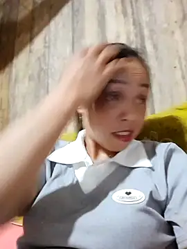 Tuyet xx online show from 4, 10, 2025