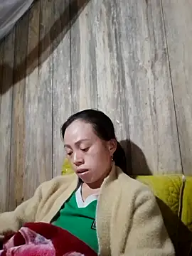 Tuyet xx online show from 3, 12, 2025