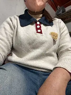 Snapshot of Liu30 chatting on 28, 11, 2025 Liu30 online show from 28, 11, 2025