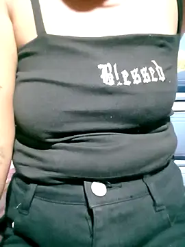 Hotmommax online show from 5, 1, 2026