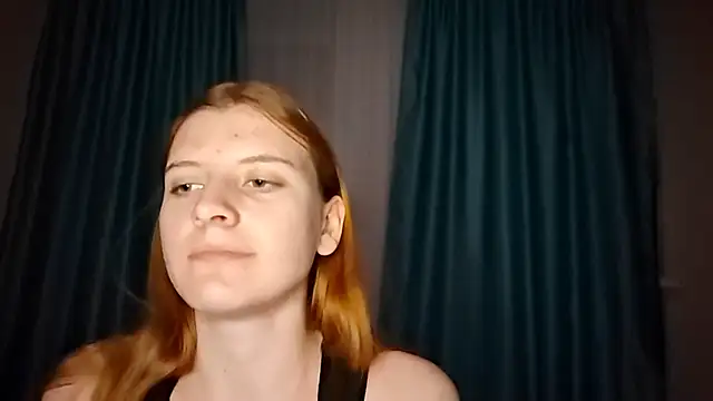 Snapshot of LynteriLain chatting on 2, 11, 2025 LynteriLain online show from 2, 11, 2025