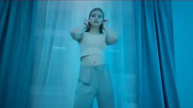 Snapshot of LynteriLain chatting on 20, 11, 2025 LynteriLain online show from 20, 11, 2025