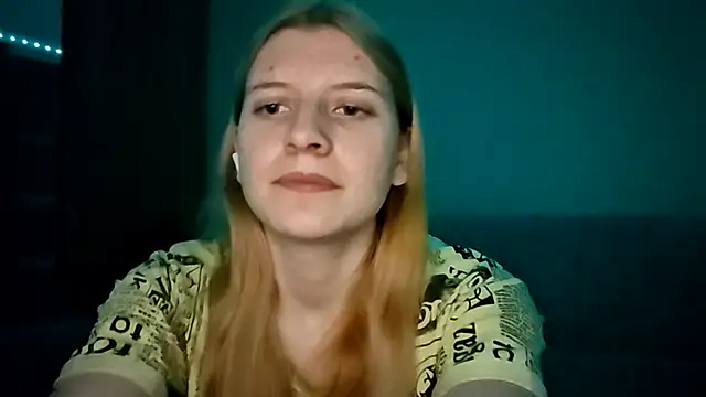 Snapshot of LynteriLain chatting on 26, 11, 2025 LynteriLain online show from 26, 11, 2025